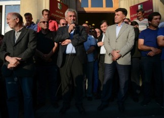 Абхазия вступила в режим «союзного» двоевластия