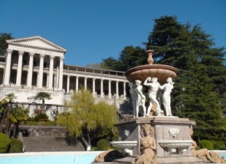 Джинн из оффшора в главном дворце Сочи