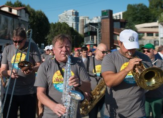 В Сочи открылся VI международный фестиваль «Акваджаз»