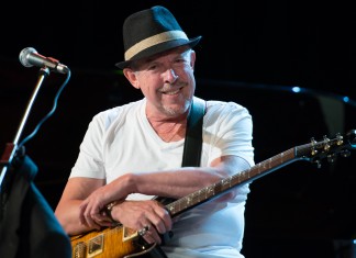 Андрей Макаревич с проектом «Джазовые трансформации» выступил в Сочи