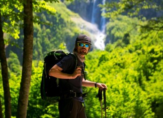 Предприниматель Маталыга: «Чтобы сделать в Сочи успешный проект, достаточно просто не врать» Евгений Маталыга, основатель RiderHelp.ru