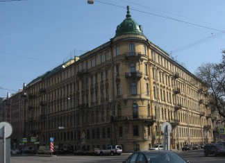 Жизнь и судьба Эдуарда Старка Санкт-Петербург. Дом на Таврической, 13. 2012 год.