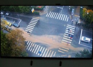 Ливень в Сочи парализовал движение на дорогах (ВИДЕО)