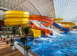 В Сочи менеджера аквапарка судят за смерть ребенка