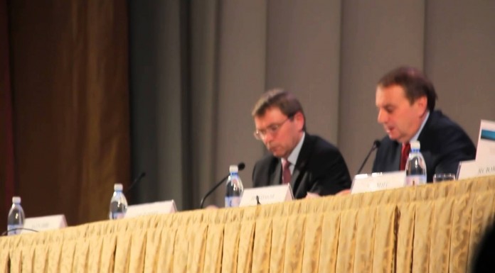 Мэр Пахомов нашел источник слухов о своей отставке