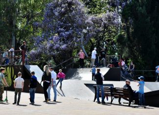Мэр Сочи при поддержке депутатов вывел из строя две детские спортивные площадки в центре города