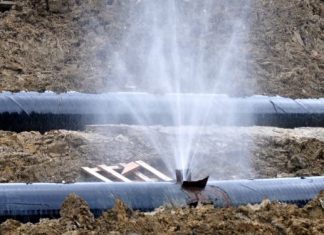 Прокурор Краснодарского края осмотрел водовод на улице Медовой в Сочи