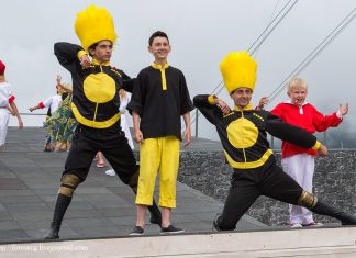 В Сочи состоялась премьера музыкального шоу «Кавказские пленники»