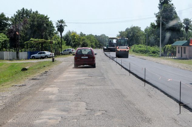 В прошлом году в селах Галского района начался ремонт дорог.