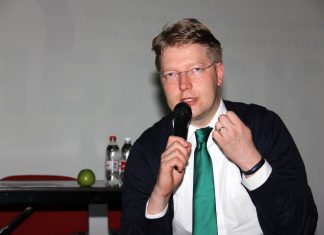 Зампред «Яблока»: «Мы жизнью человека не готовы рисковать»